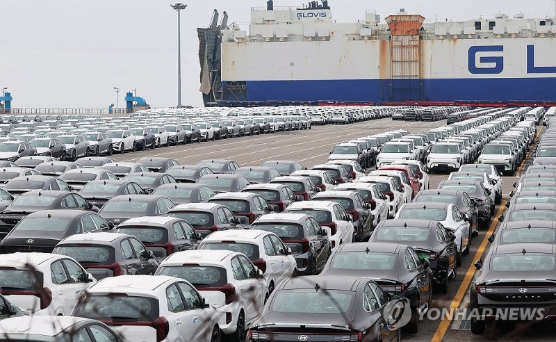 트럼프, 외국산 자동차에 25% 관세 공식 발표 (출처=연합뉴스)