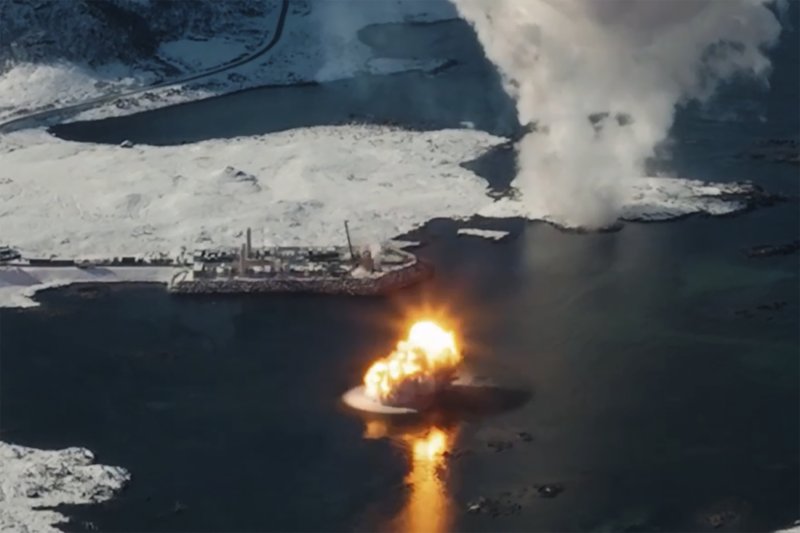 [안도야=AP/뉴시스] 독일 민간 우주 항공 스타트업 이자르 에어로스페이스의 시험 로켓 '스펙트럼'이 30일(현지 시간) 노르웨이 북부 안도야섬에서 발사돼 30초가량 비행한 뒤 바다로 추락했다. 사진은 이자르 제공. 2025.03.31.