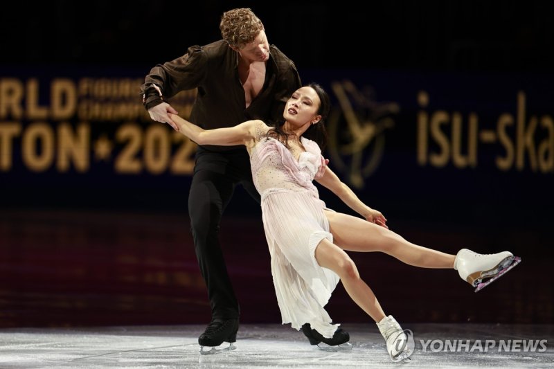 아이스댄스 매디슨 촉-에번 베이츠 조의 연기 모습 (출처=연합뉴스)