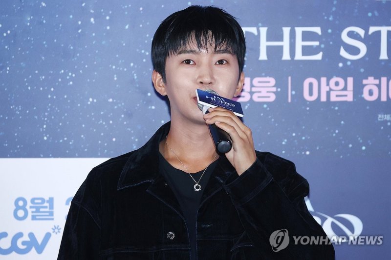 영웅시대, 또 봉사·기부.."돼지갈비도 직접 구워 주고 싶었어요"