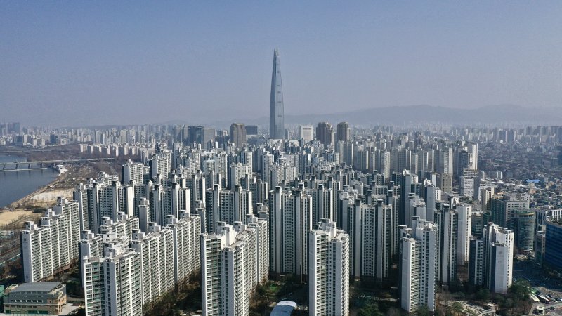 "토허제, 호재였나"...외면 받던 이동네 평당 1억 단숨에