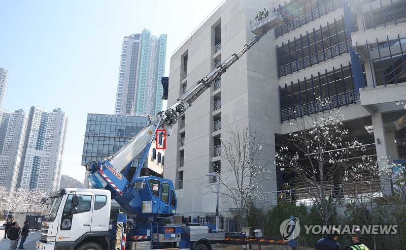 창원시설공단 "NC파크 안전점검 완벽 이행... 추락 사고 부착물 점검 대상 아니야" 해명