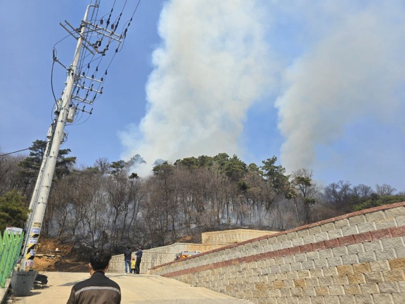화재 현장. (경기도소방재난본부 제공. 재판매 및 DB 금지) 2025.4.1/뉴스1