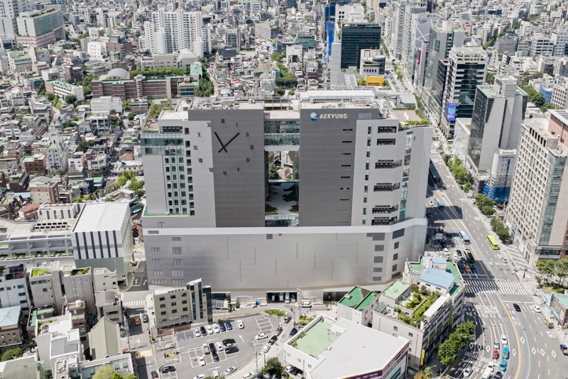 애경 사옥외관. 애경산업 제공