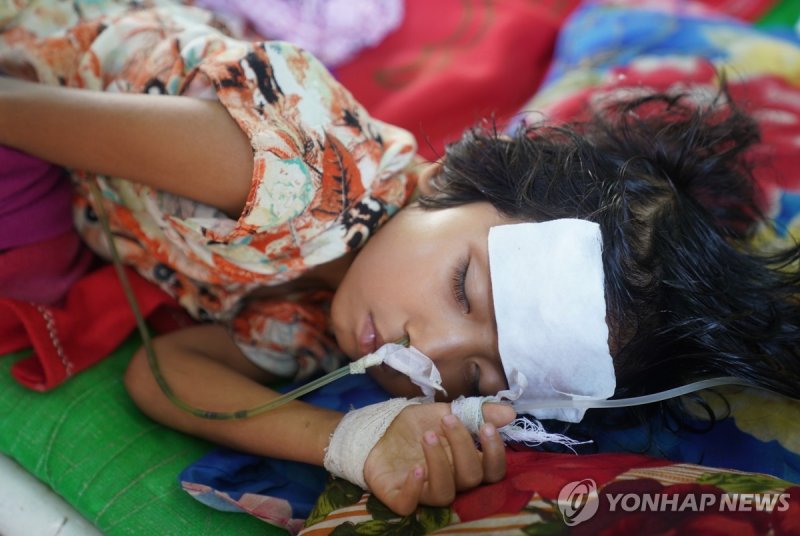 미얀마 강진 피해 어린이 (출처=연합뉴스)