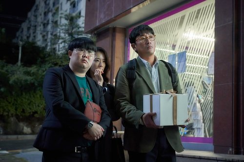 영화 '로비' 속 한 장면 (출처=연합뉴스)