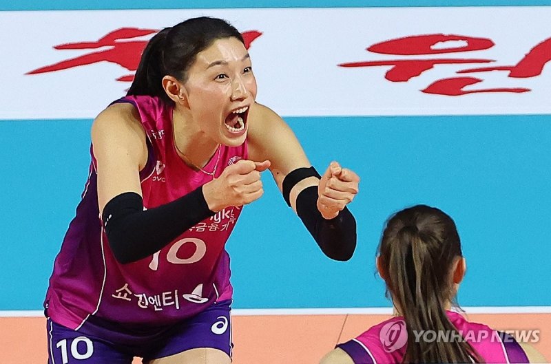 환호하는 김연경 (출처=연합뉴스)