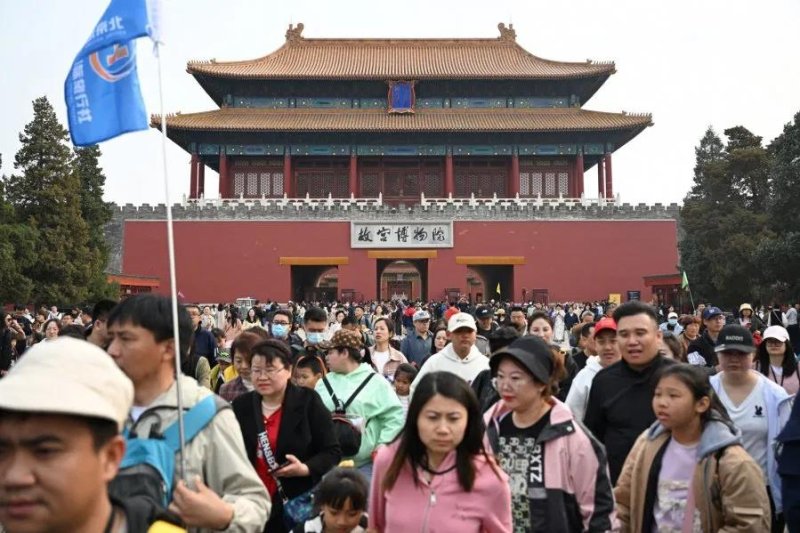작년 청명절 고궁박물관 관광객 인파 (출처=연합뉴스)