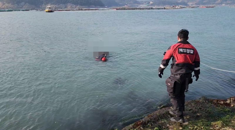 3일 전남 완도에서 60대 실종신고가 접수돼 해경이 수색하고 있다.(완도해경 제공. 재판매 및 DB 금지)