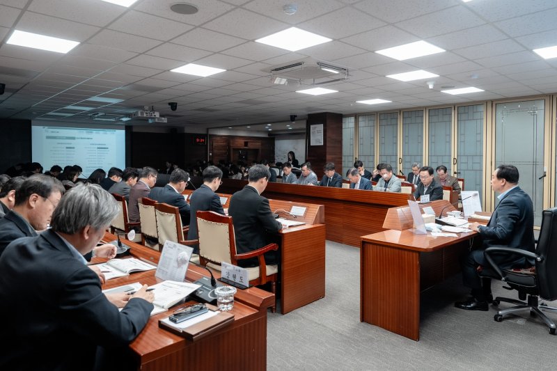 [오산=뉴시스] 오산시 2040 중장기 종합발전계획 용역 1차 중간보고회 모습 (사진=오산시 제공) 2025.04.04.photo@newsis.com