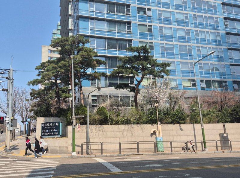 "대통령 윤석열을 파면한다" 탄핵심판 직후 나온 외침 '방빼'