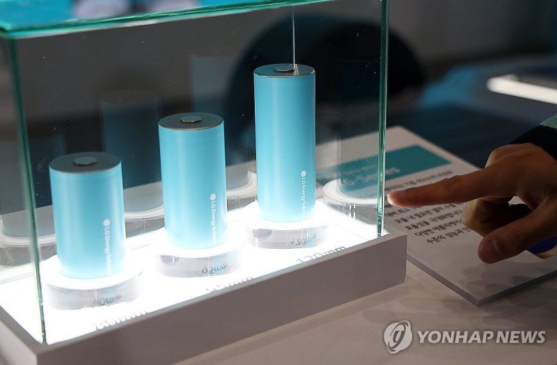 LG에너지솔루션 46시리즈 배터리 (출처=연합뉴스)