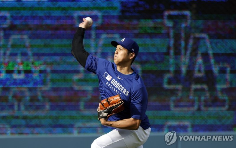 투구하는 오타니 (출처=연합뉴스)