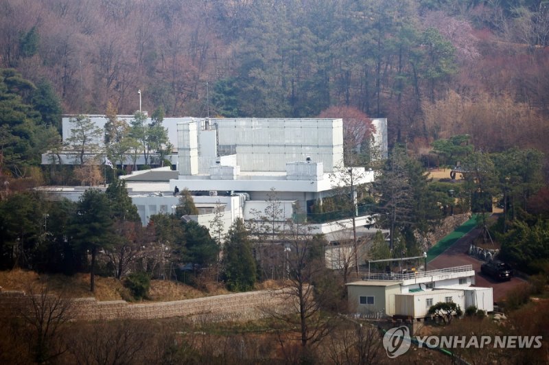 적막감 흐르는 대통령 관저 (출처=연합뉴스)