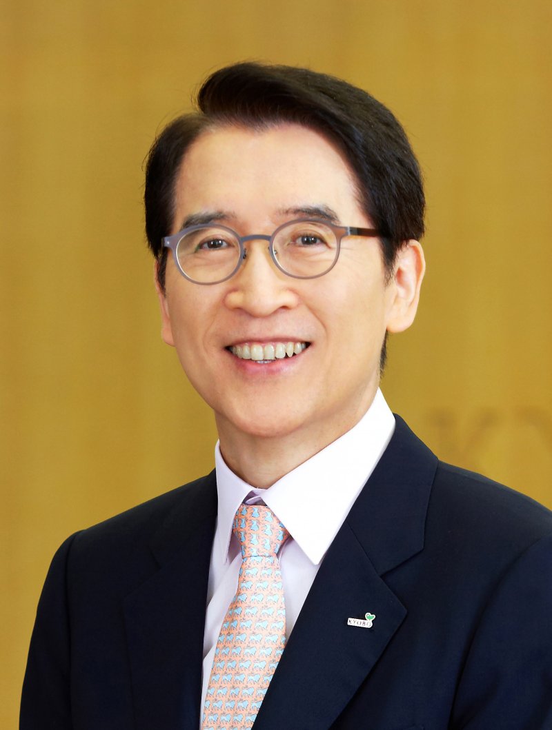 신창재 교보생명 대표이사 겸 이사회 의장/사진제공=교보생명