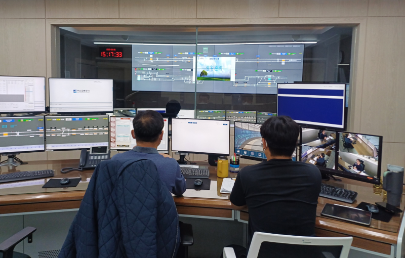 "시민과 가까운 도시철도 만든다"..부산교통공사 관제사 체험행사 마련