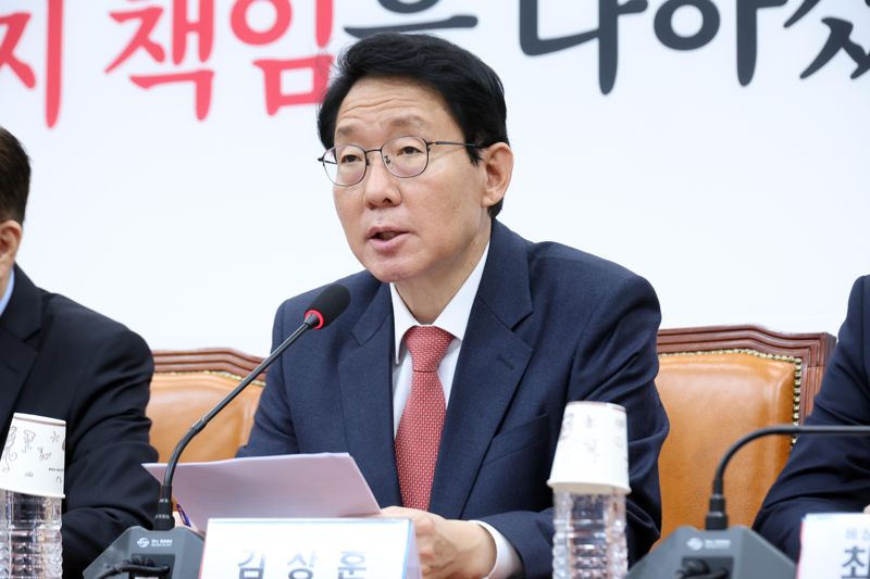 국민의힘 김상훈 정책위의장이 7일 국회에서 열린 비상대책위원회의에서 발언하고 있다. 사진=박범준 기자
