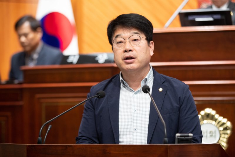 서동완 군산시의회 의원이 7일 열린 제274회 임시회에서 5분 발언을 하고 있다.(군산시의회 제공. 재판매 및 DB금지)