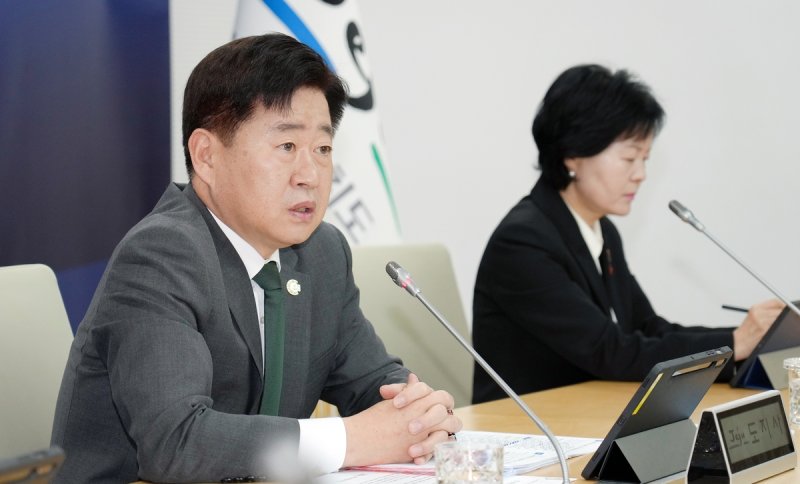 오영훈 제주지사 주간 혁신성장회의 주재 (출처=연합뉴스)