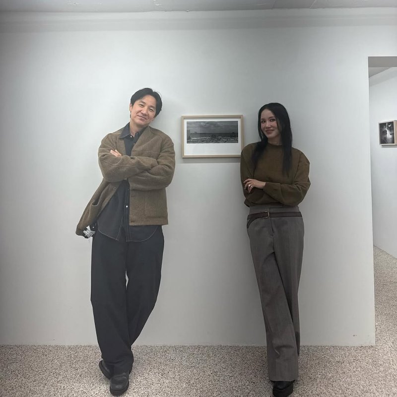 엄정화, 엄태웅 딸과 다정 투샷 "고모는 녹아요"