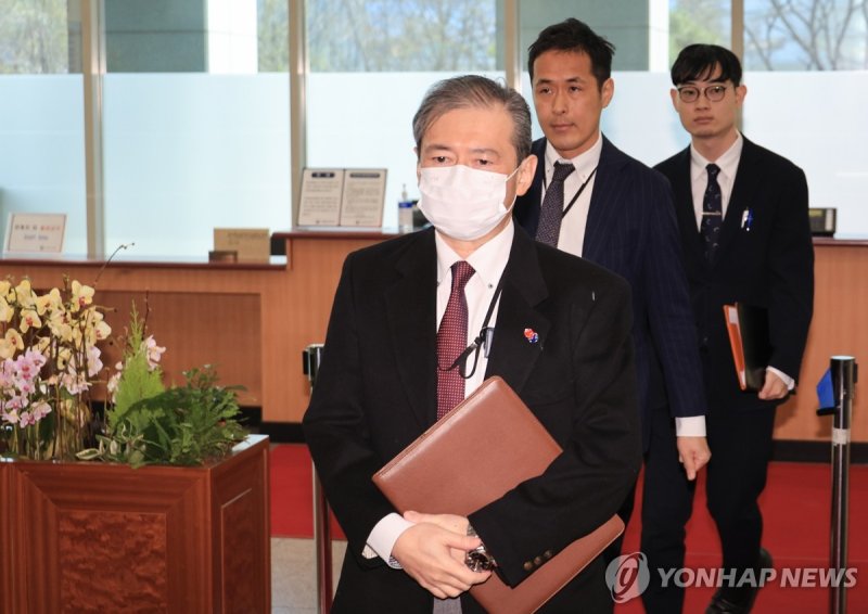 외교부로 초치되는 주한일본대사관 총괄공사 (출처=연합뉴스)