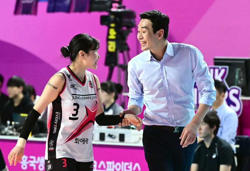 [서울=뉴시스]여자배구 정관장 염혜선. (사진=KOVO 제공)