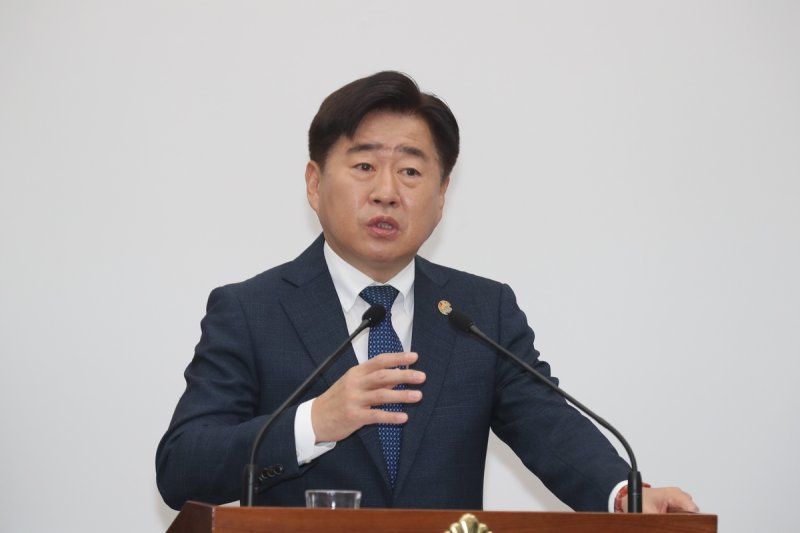 도정질문에서 답변하는 오영훈 제주지사 (출처=연합뉴스)
