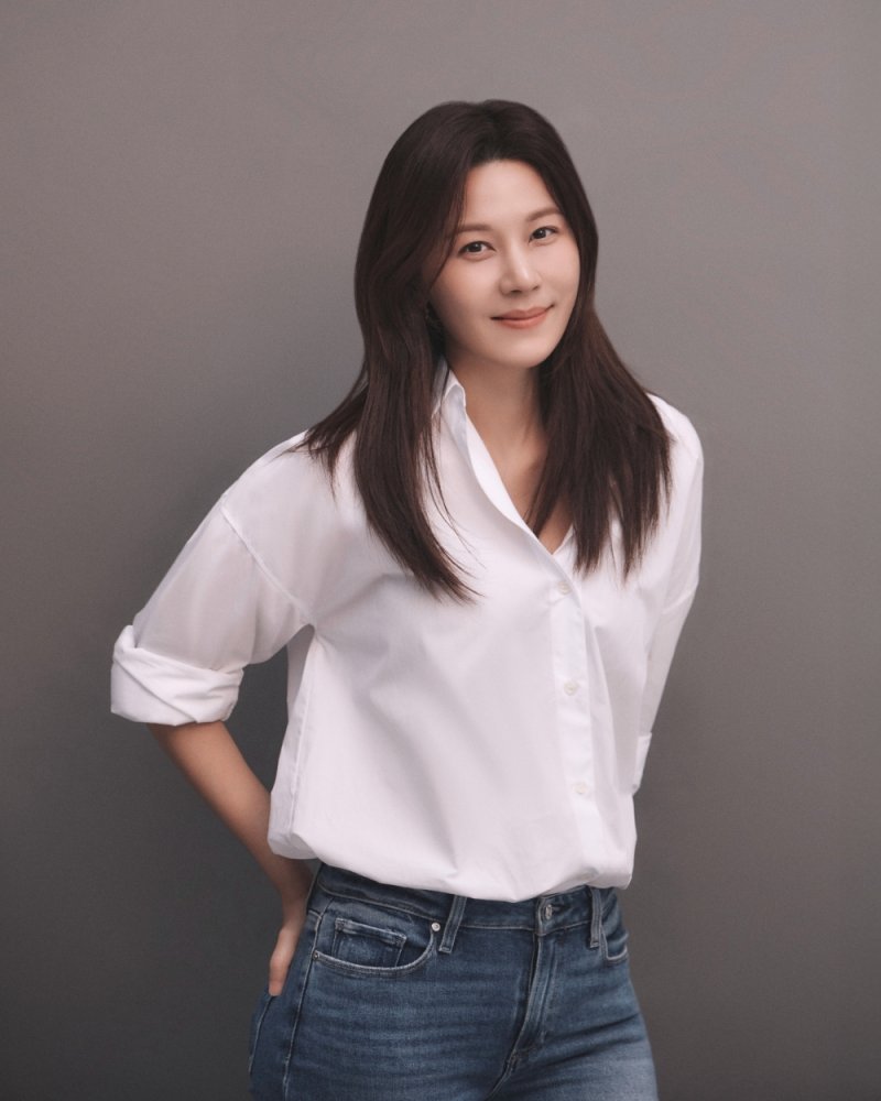 김하늘, 빌리언스와 전속계약…손현주·이준영과 한솥밥