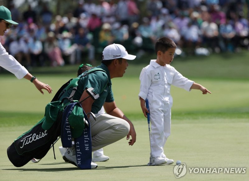안병훈과 아들 선우군 (출처=연합뉴스)