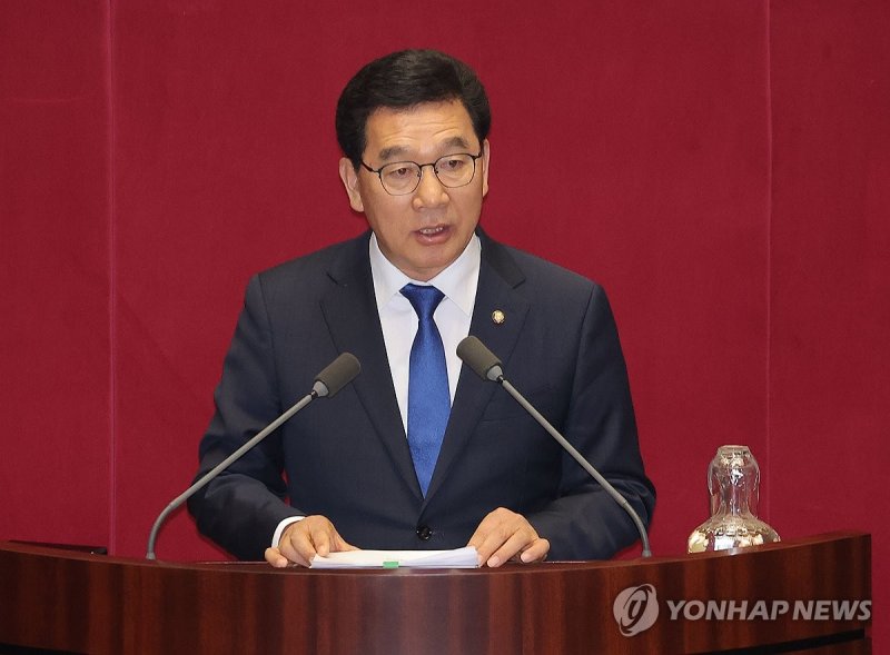 대정부질문 하는 신정훈 의원 (출처=연합뉴스)