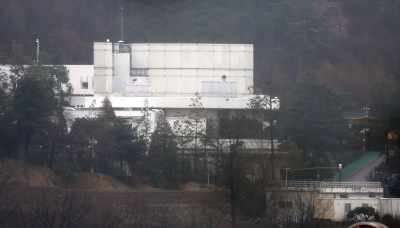 헌법재판소의 윤석열 전 대통령에 대한 파면 선고가 하루 지난 5일 서울 용산구 한남동 대통령 관저가 적막한 모습을 보이고 있다. 2025.4.5/뉴스1 ⓒ News1 이동해 기자