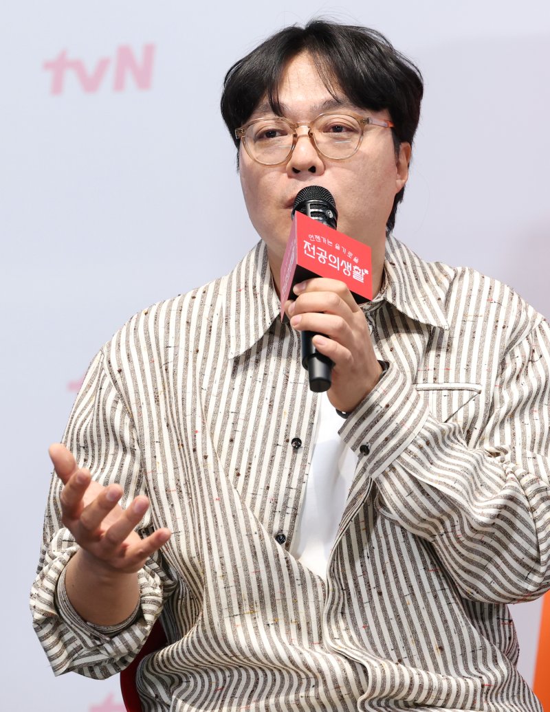 '언슬전' 신원호 "정경호·김대명, 왜 매회 못 나오냐고 따져"