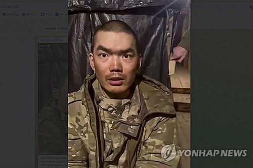 볼로디미르 젤렌스키 대통령이 공유한 생포 중국인 영상 (출처=연합뉴스)