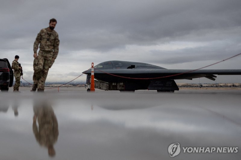 네바다에서 진행된 미·영·호주 합동훈련에 참가한 미 공군 B-2 스텔스 폭격기 (출처=연합뉴스)