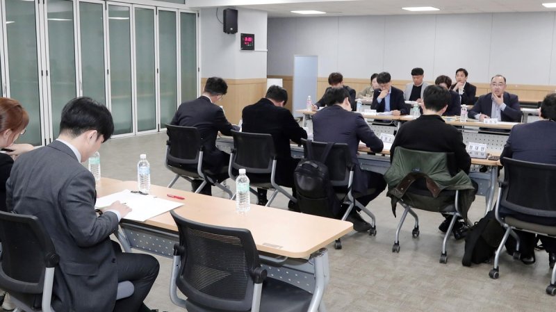 아파트 관련 연석회의 (출처=연합뉴스)