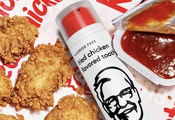 글로벌 패스트푸드 브랜드 KFC가 내놓은 '치킨맛 치약'이 조기 완판 되며 인기를 얻고 있다. (사진=Hismile/Kfc) /사진=뉴시스