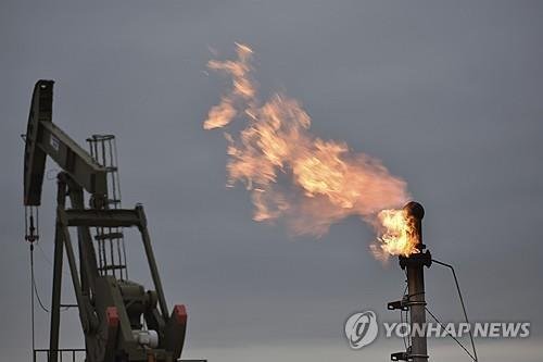 돈줄 마른 '석화' 돌려막기 현실화..회사채 차환 발등의 불
