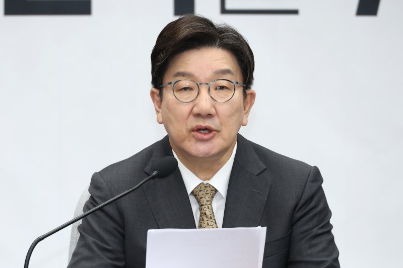권성동 "이재명 퇴장이 정상국가 첫걸음"