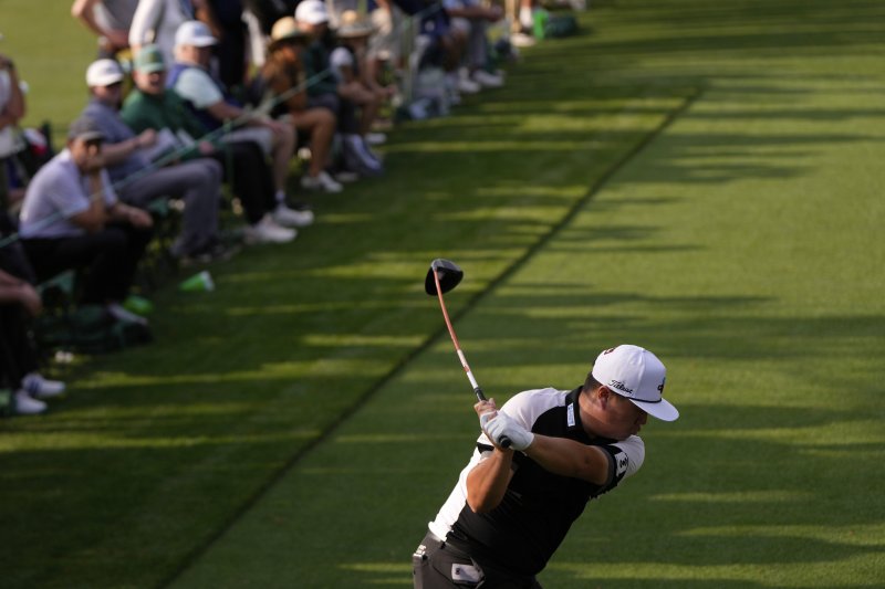[오거스타=AP/뉴시스] 임성재가 10일(현지 시간) 미 조지아주 오거스타 내셔널 골프클럽에서 열린 제89회 마스터스 토너먼트 첫날 18번 홀에서 티샷하고 있다. 임성재는 1언더파 71타 공동 11위로 첫날을 마쳤다. 2025.04.11.