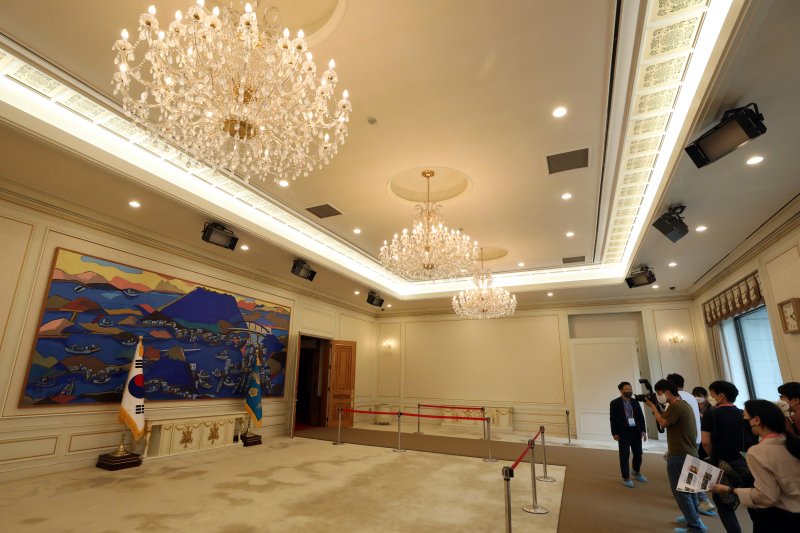 25일 오후 서울 종로구 청와대 본관 인왕실이 언론에 공개되고 있다. 2022.5.25/뉴스1 ⓒ News1 황기선 기자