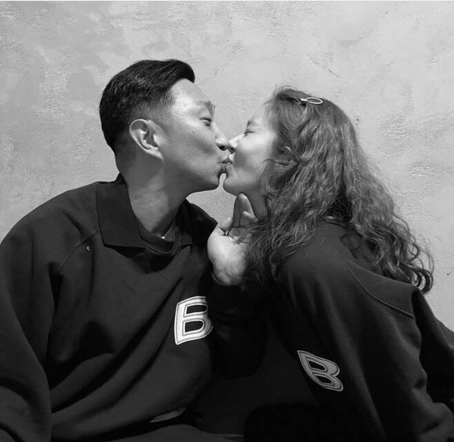 손담비, 결혼 3년 만에 엄마됐다 "산모·아이 모두 건강"