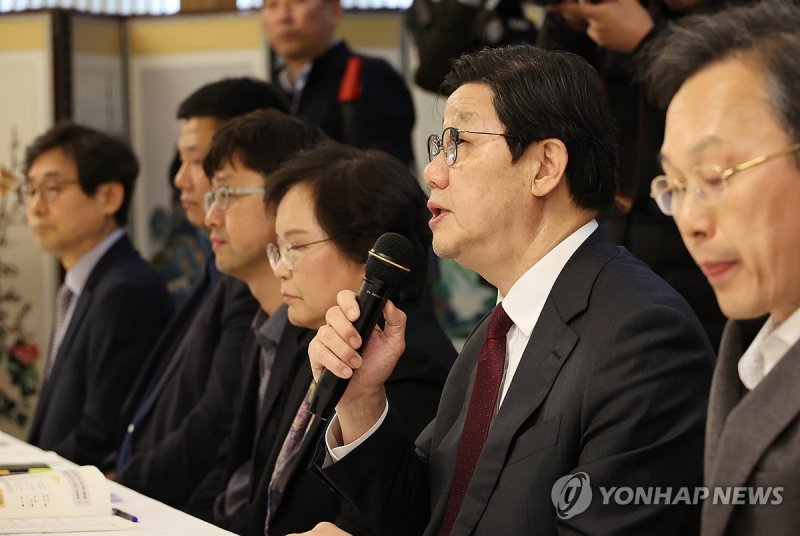 제8차 의료개혁특별위원회 개최 (출처=연합뉴스)
