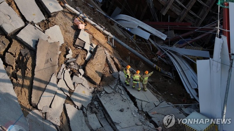 광명 신안산선 공사장 지하 붕괴사고 수색작업 (출처=연합뉴스)