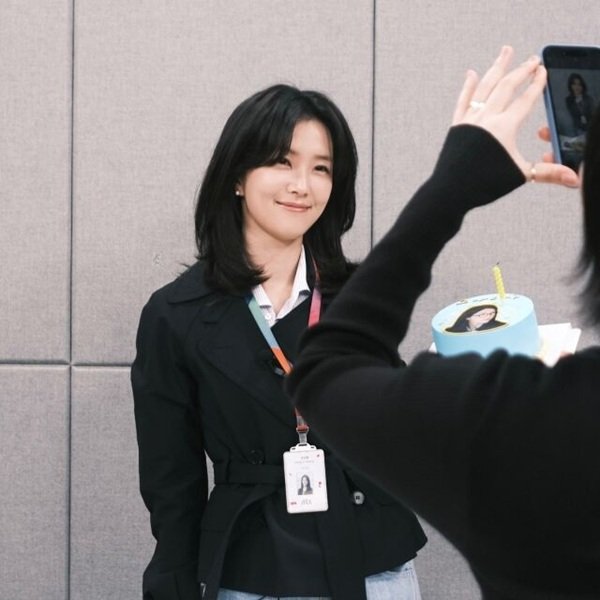 JTBC 떠나는 강지영 "씩씩하게 더 큰 바다로 나아가겠다"