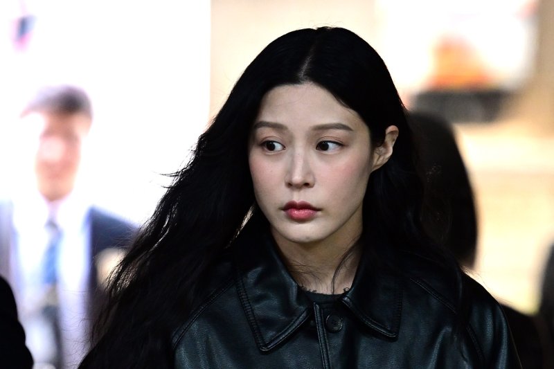 가세연에게 받은 배상금으로 테슬라 산 조민 "주차가.."