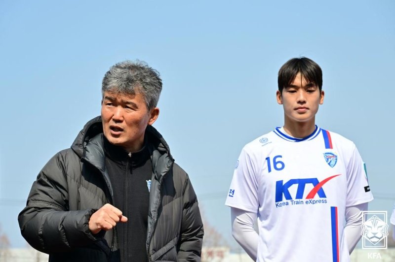 김승희 전무이사는 풀뿌리 축구를 비롯해 잘 보이지 않는 곳까지 신경 써 선수들이 잘 자랄 수 있는 토대를 만들겠다고 약속했다. (대한축구협회 제공)
