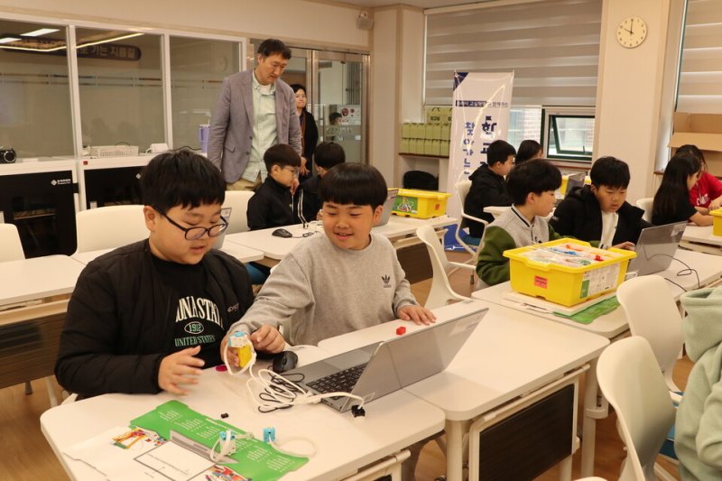 목포한빛초의 '찾아오는 융합교실' 수업장면(전남도교육청 제공, 재판매 및 DB 금지)