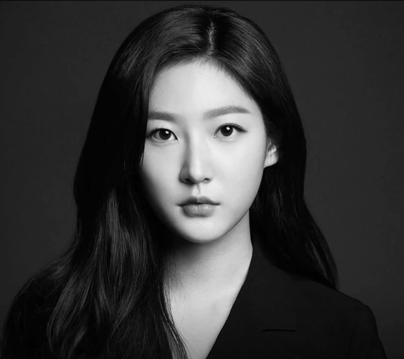우즈 측, 故 김새론과 열애설 "사생활 확인불가"