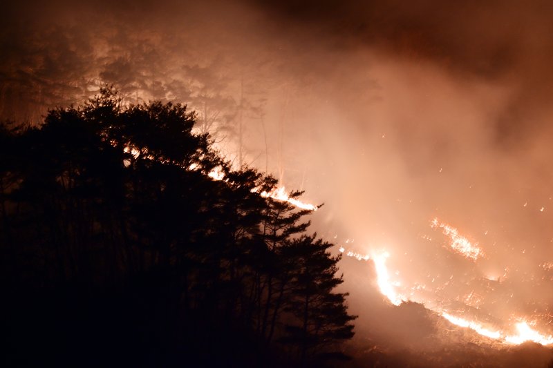 '역대 최악' 산불, 꺼지지 않을 재난의 서막?