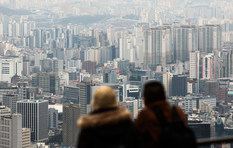 사진은 이날 오전 남산타워에서 본 아파트 단지 모습. 2024.4.3/뉴스1 ⓒ News1 김민지 기자